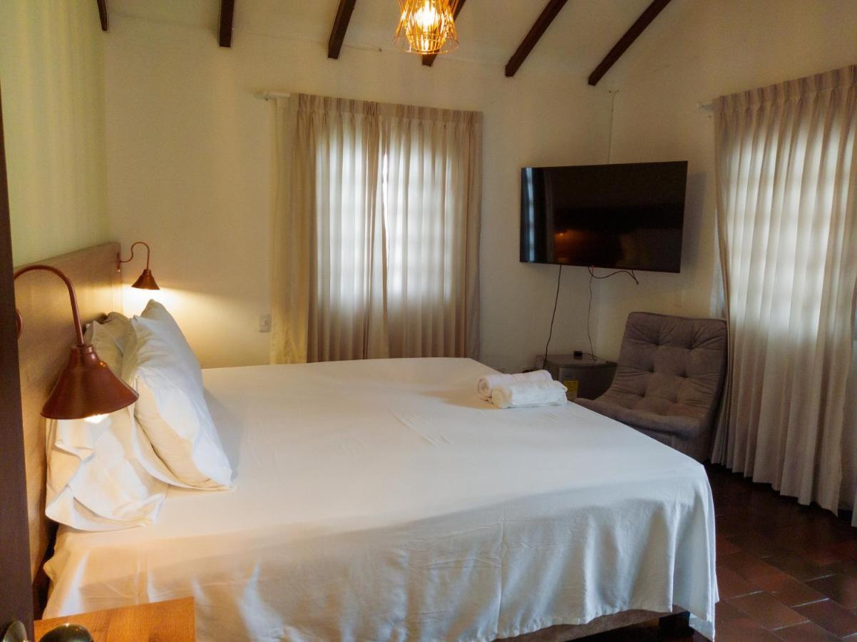 Hotel Boutique La Casa De Piedra Cali Luaran gambar