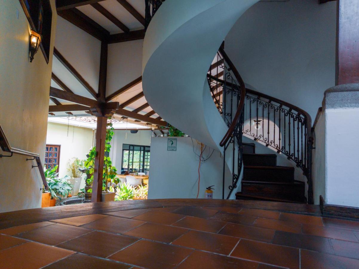 Hotel Boutique La Casa De Piedra Cali Luaran gambar